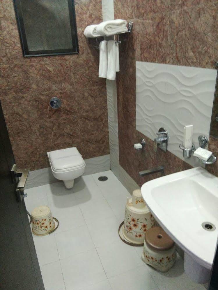 Hotel Jp International Aurangābād Esterno foto