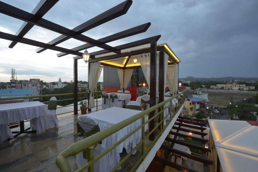Hotel Jp International Aurangābād Esterno foto